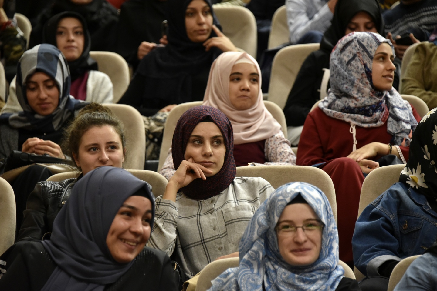 İlahiyatçı Nihat Hatipoğlu’dan hadis vurgusu 9