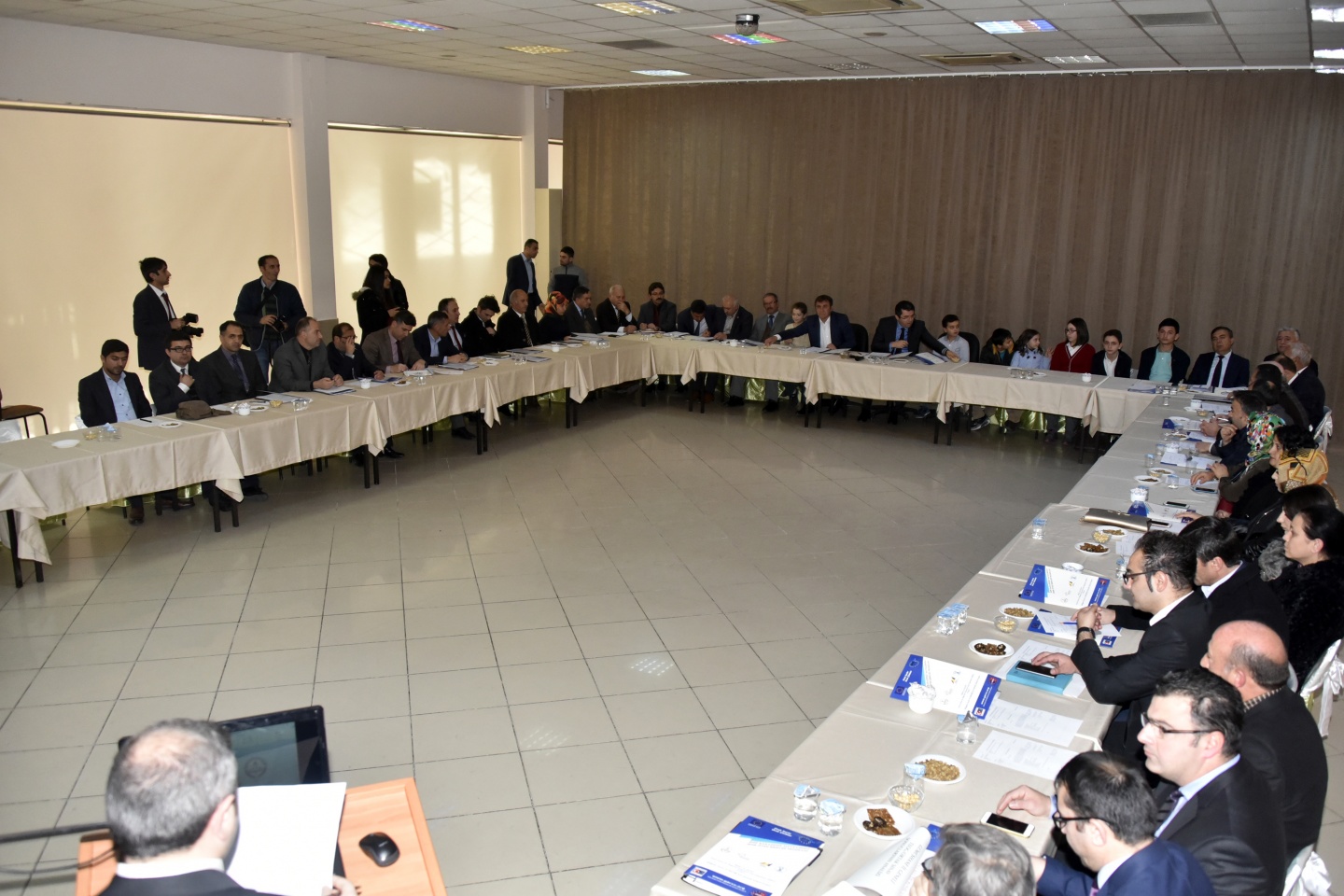 Gümüşhane’de İl Milli Eğitim Danışma Komisyonu toplantısı yapıldı 15