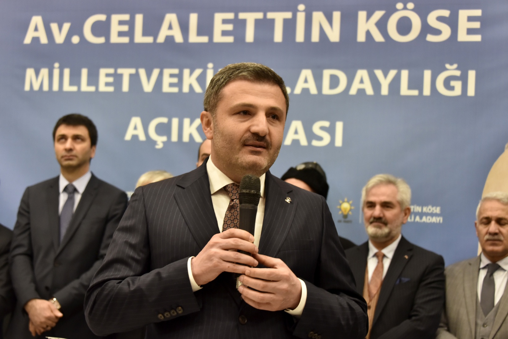 AK Parti İl Başkanı Av.Celalettin Köse aday adaylığı için istifa etti 7