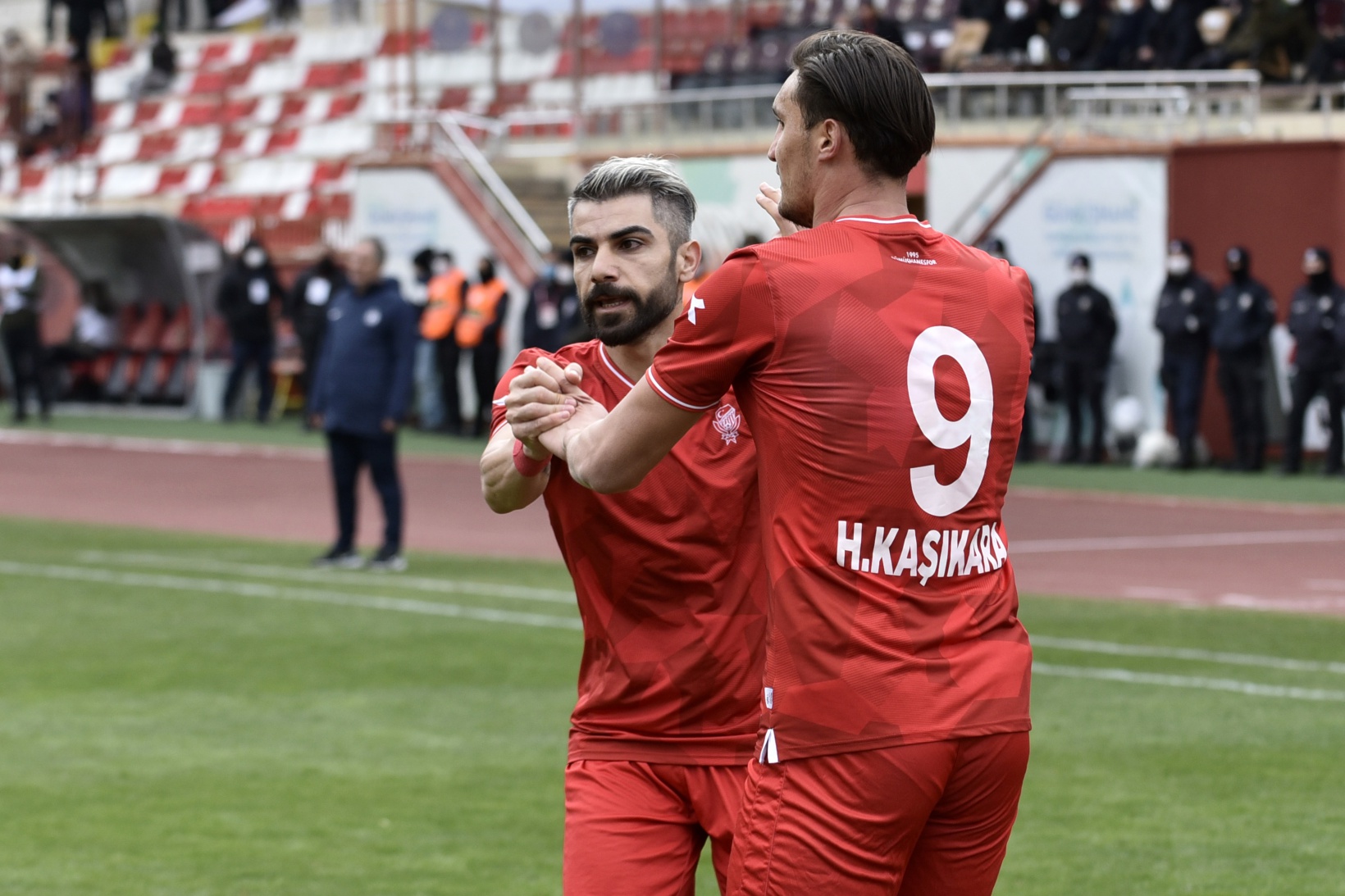 Gümüş kötü başladı: 1-3 33