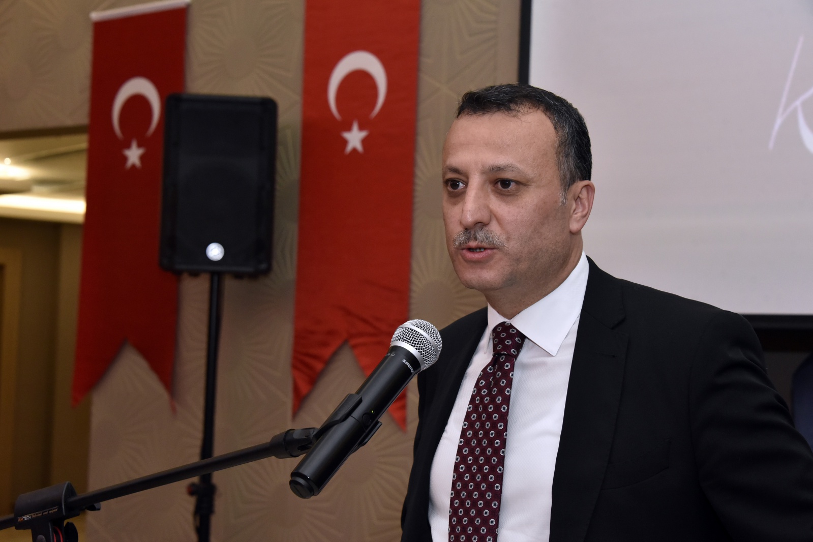 Vali Taşbilek’ten kabul töreni 2