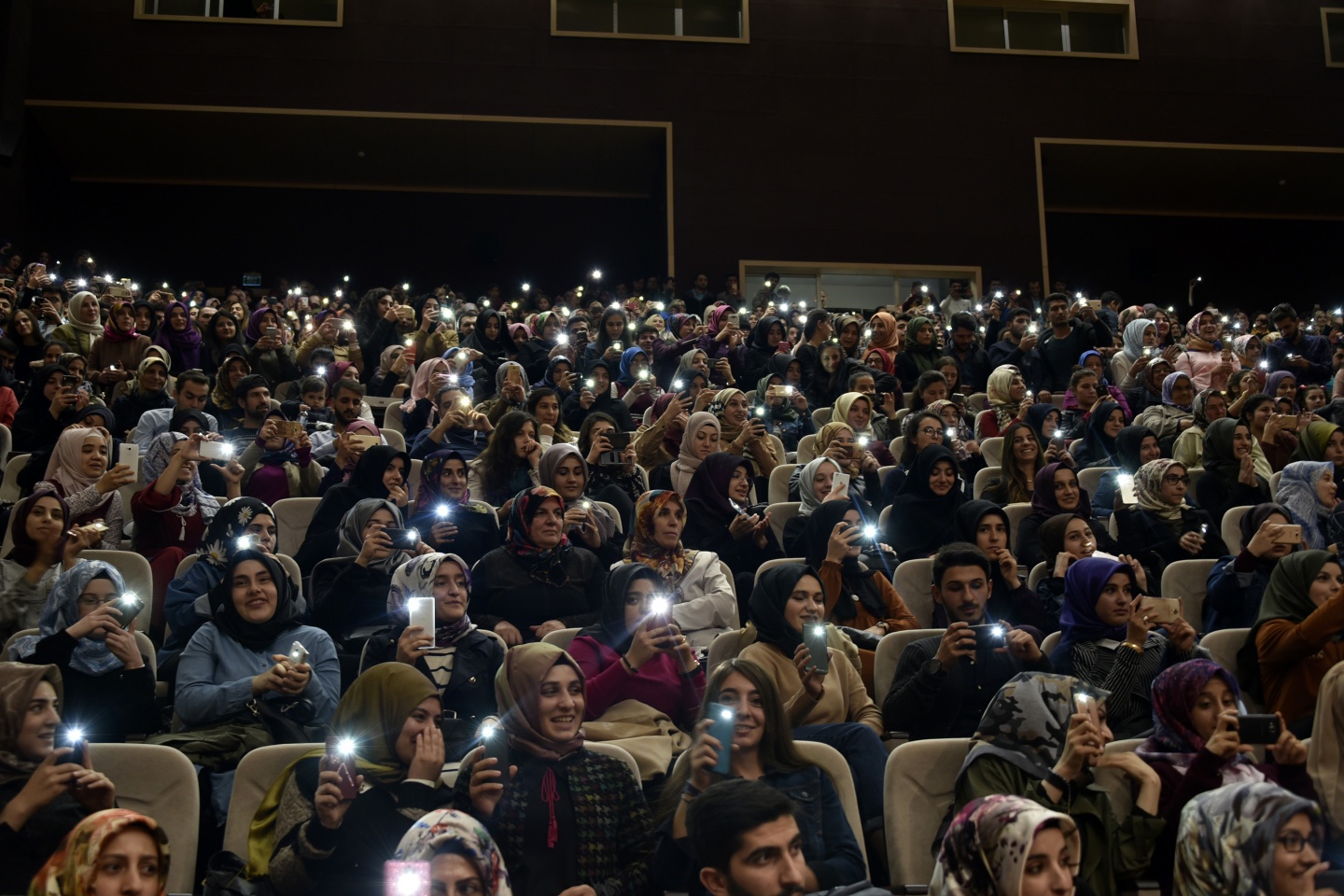 İlahiyatçı Nihat Hatipoğlu’dan hadis vurgusu 11