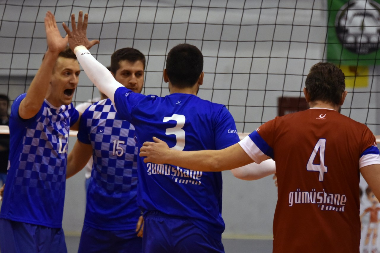 Torul Gençlik, Trabzonspor'u perişan etti. 3-1 5