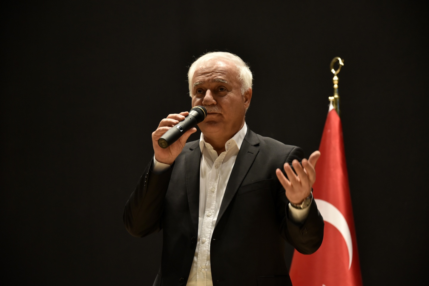 İlahiyatçı Nihat Hatipoğlu’dan hadis vurgusu 14