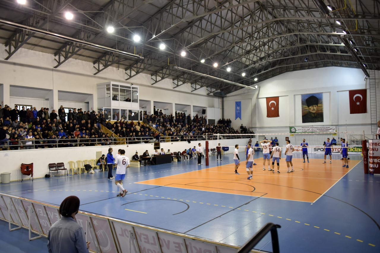 Torul Gençlik, Trabzonspor'u perişan etti. 3-1 13