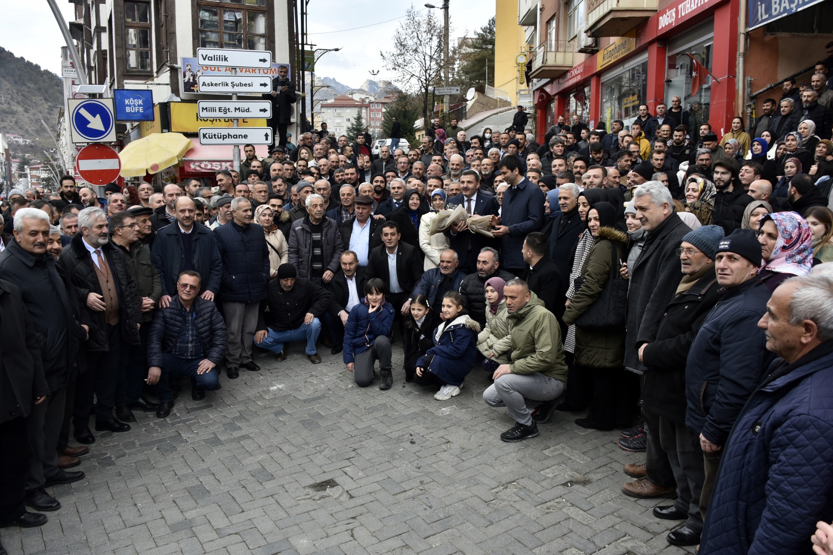 AK Parti İl Başkanı Av.Celalettin Köse aday adaylığı için istifa etti 28