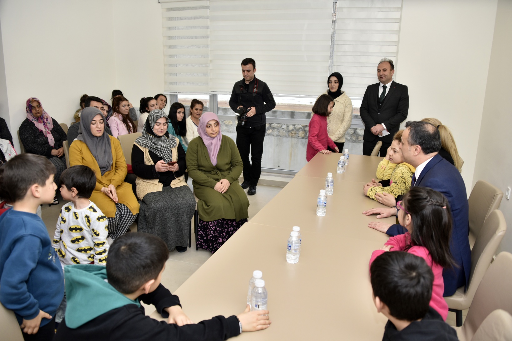 Babasının askerlik yaptığı şehirde depremzede olarak dünyaya geldi 3
