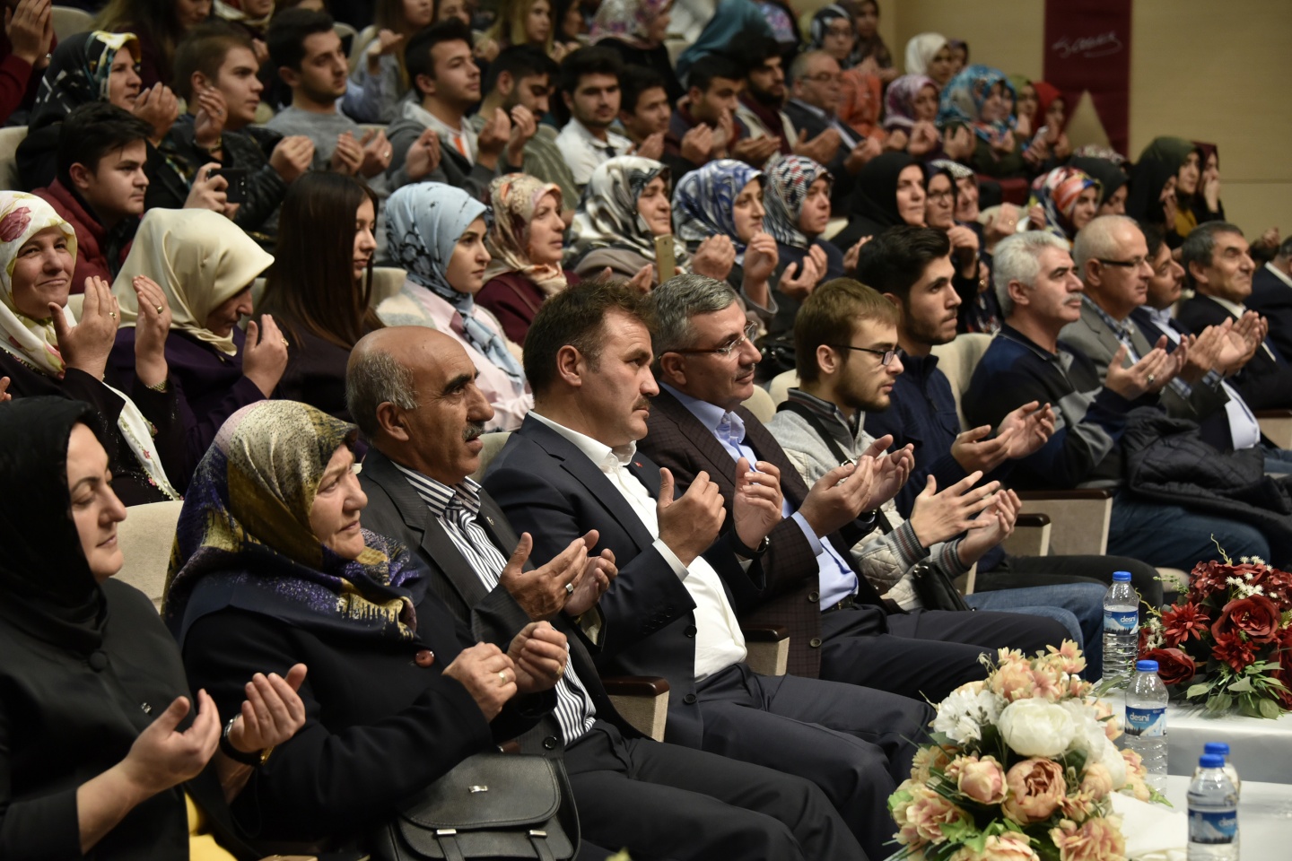 İlahiyatçı Nihat Hatipoğlu’dan hadis vurgusu 51