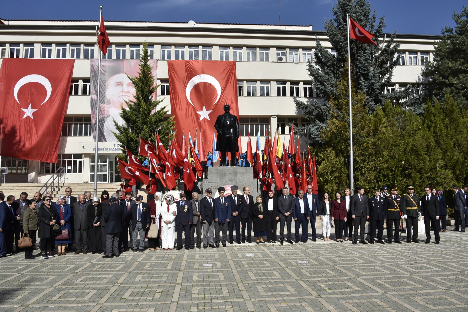 Gümüşhane’de 100.yıl coşkusu başladı 64