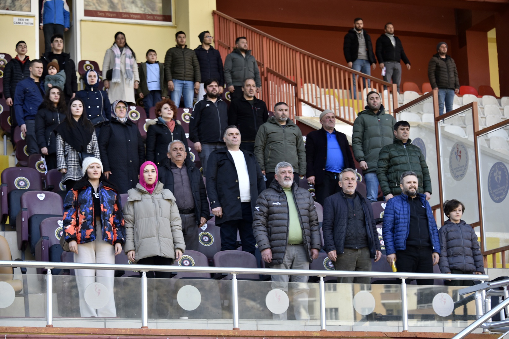 Gümüşhane ve Bayburt temsilcilerinden depremzedeler için dostluk maçı 8