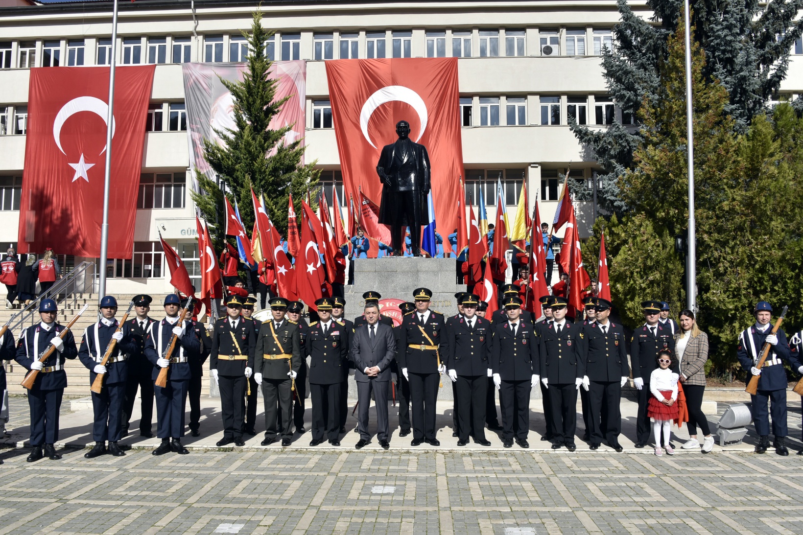Gümüşhane’de 100.yıl coşkusu başladı 87