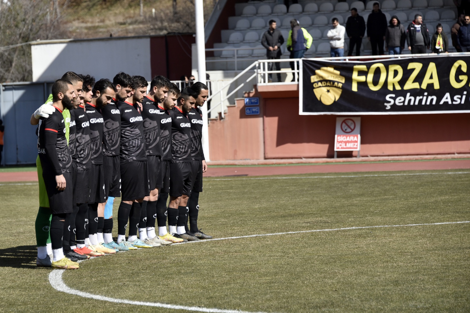 Gümüşhane ve Bayburt temsilcilerinden depremzedeler için dostluk maçı 30