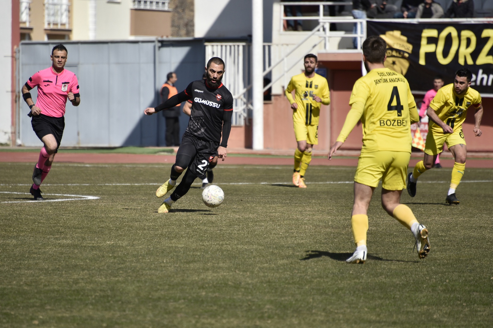 Gümüşhane ve Bayburt temsilcilerinden depremzedeler için dostluk maçı 5