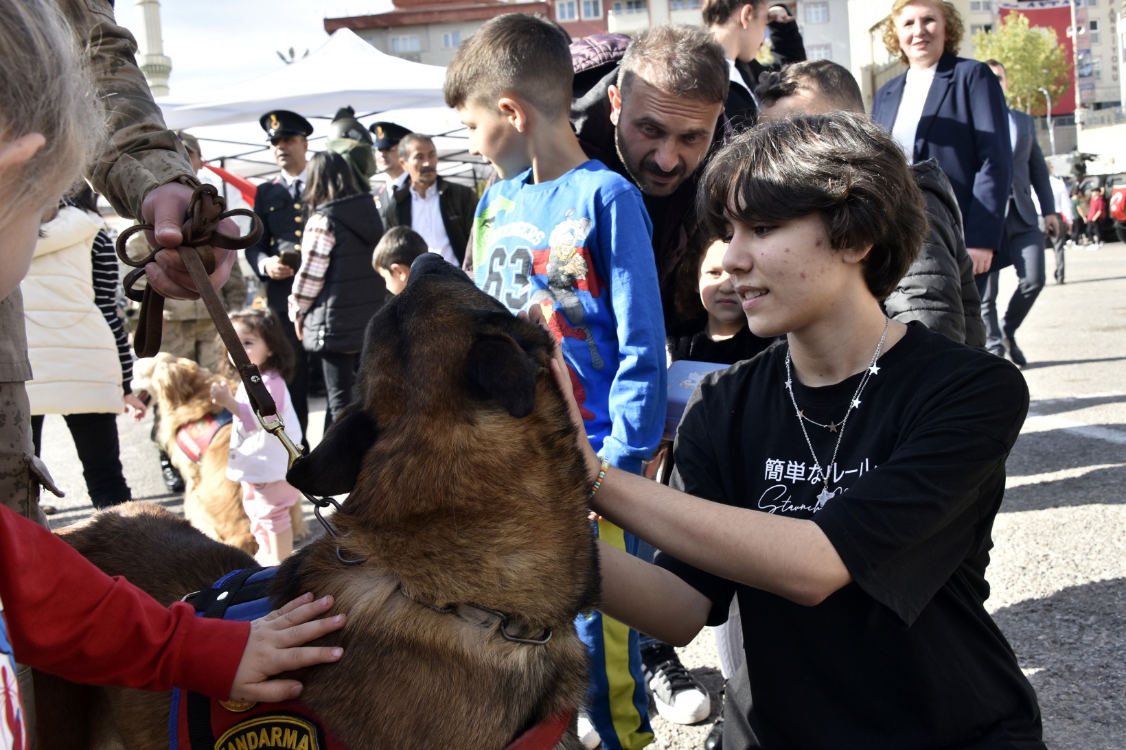 8 bin 500 kişi katıldı 32