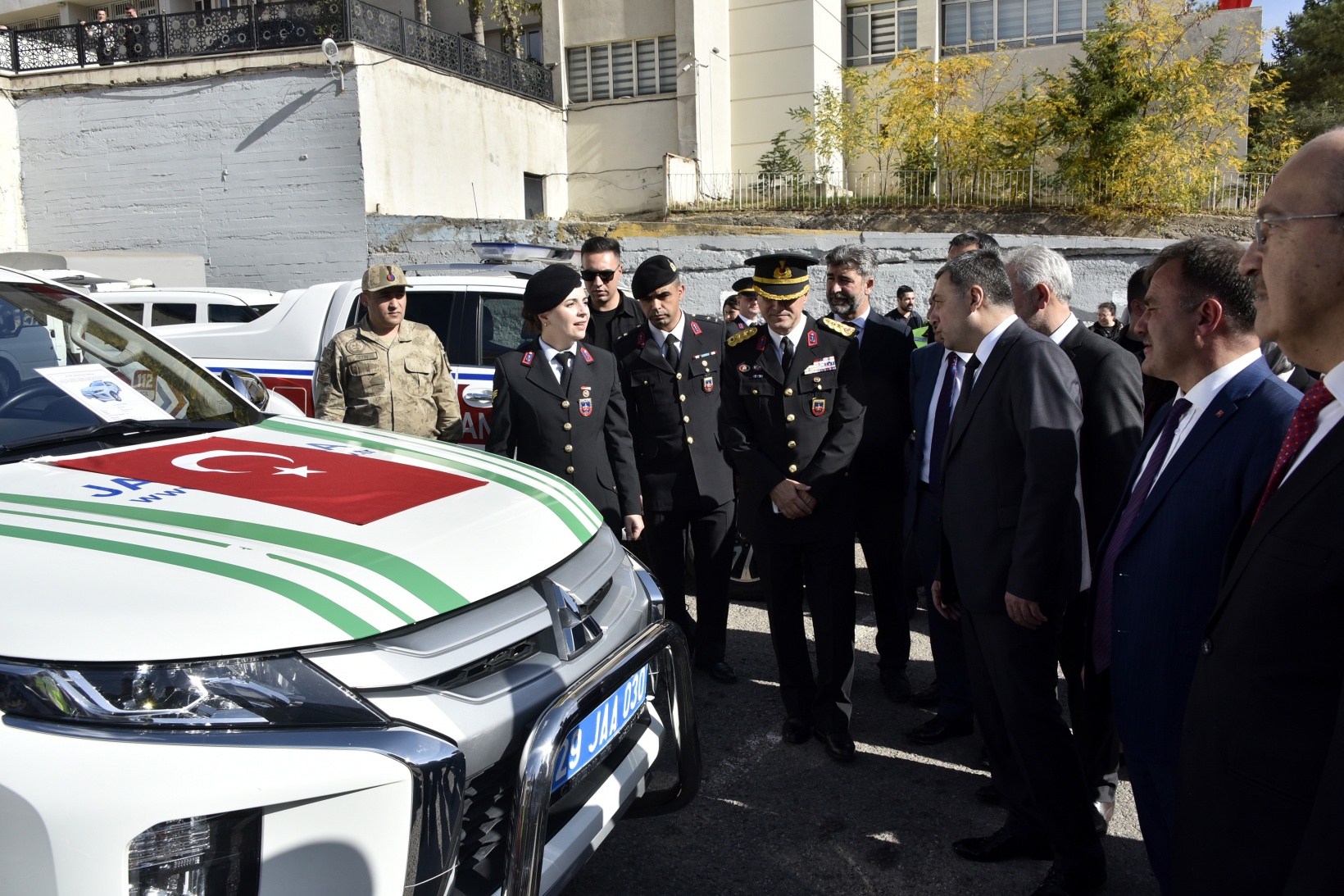 8 bin 500 kişi katıldı 15