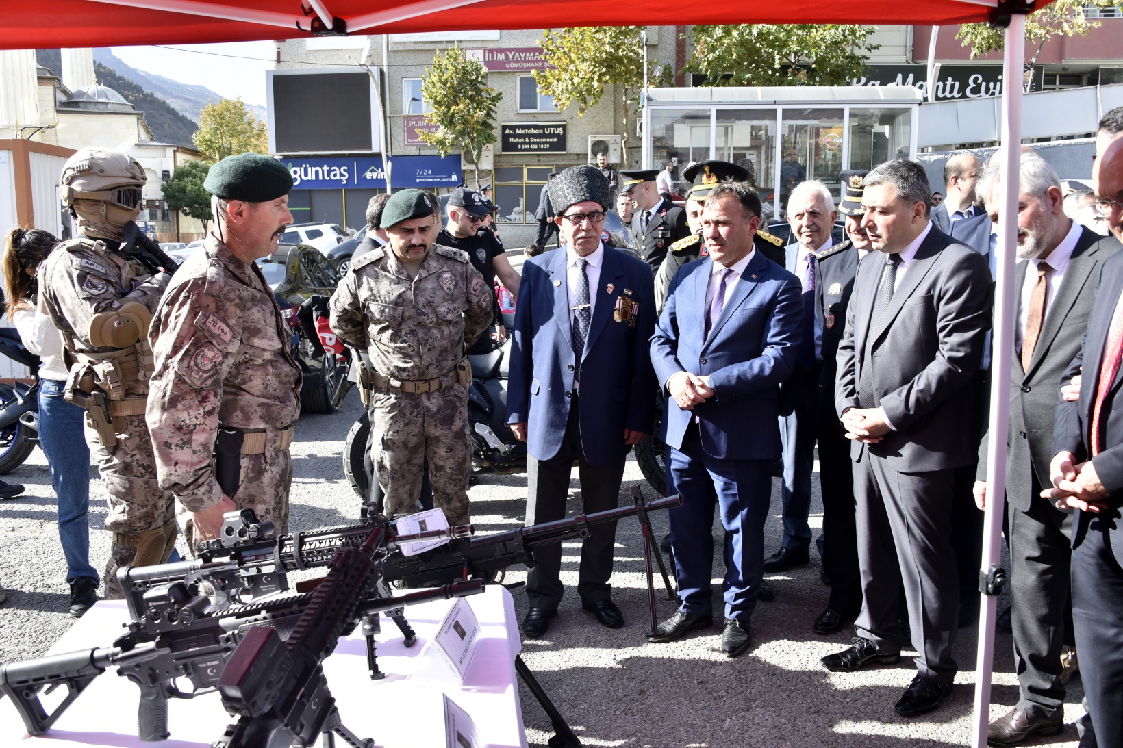 8 bin 500 kişi katıldı 16