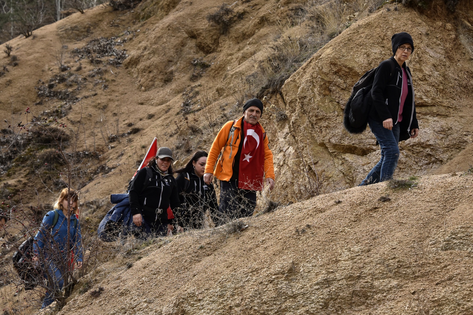 Gümüşhaneli dağcılardan zorlu “İstiklal” yürüyüşü 22
