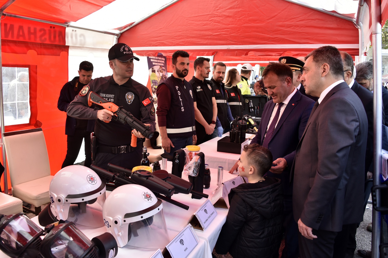 8 bin 500 kişi katıldı 33