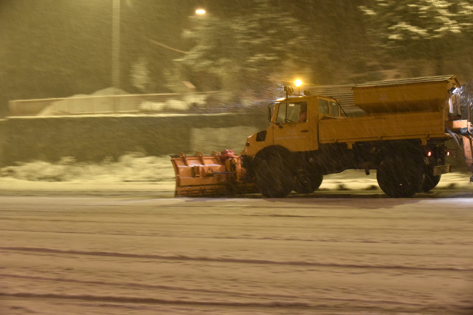 Zigana dağında kar yağışı etkili oluyor 11
