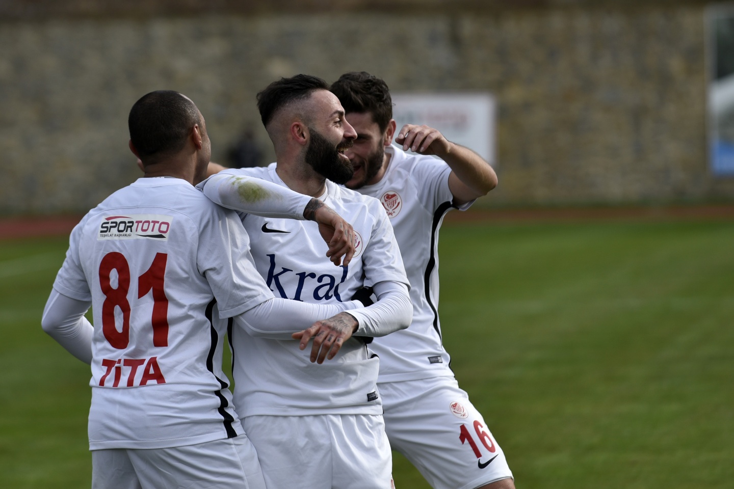 Gümüş'ten muhteşem dönüş: 4-1 85