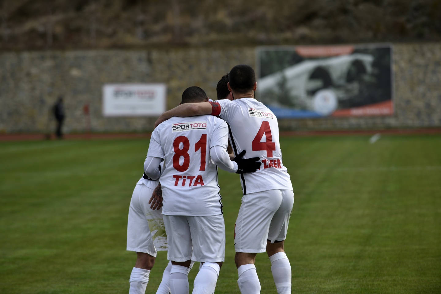 Gümüş'ten muhteşem dönüş: 4-1 86