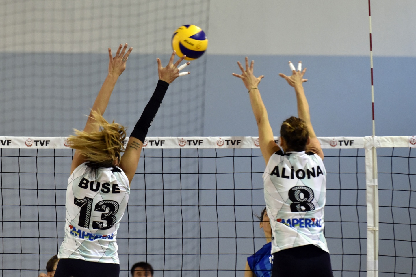 Gümüş Kızlar zorlandı: 3-2 41