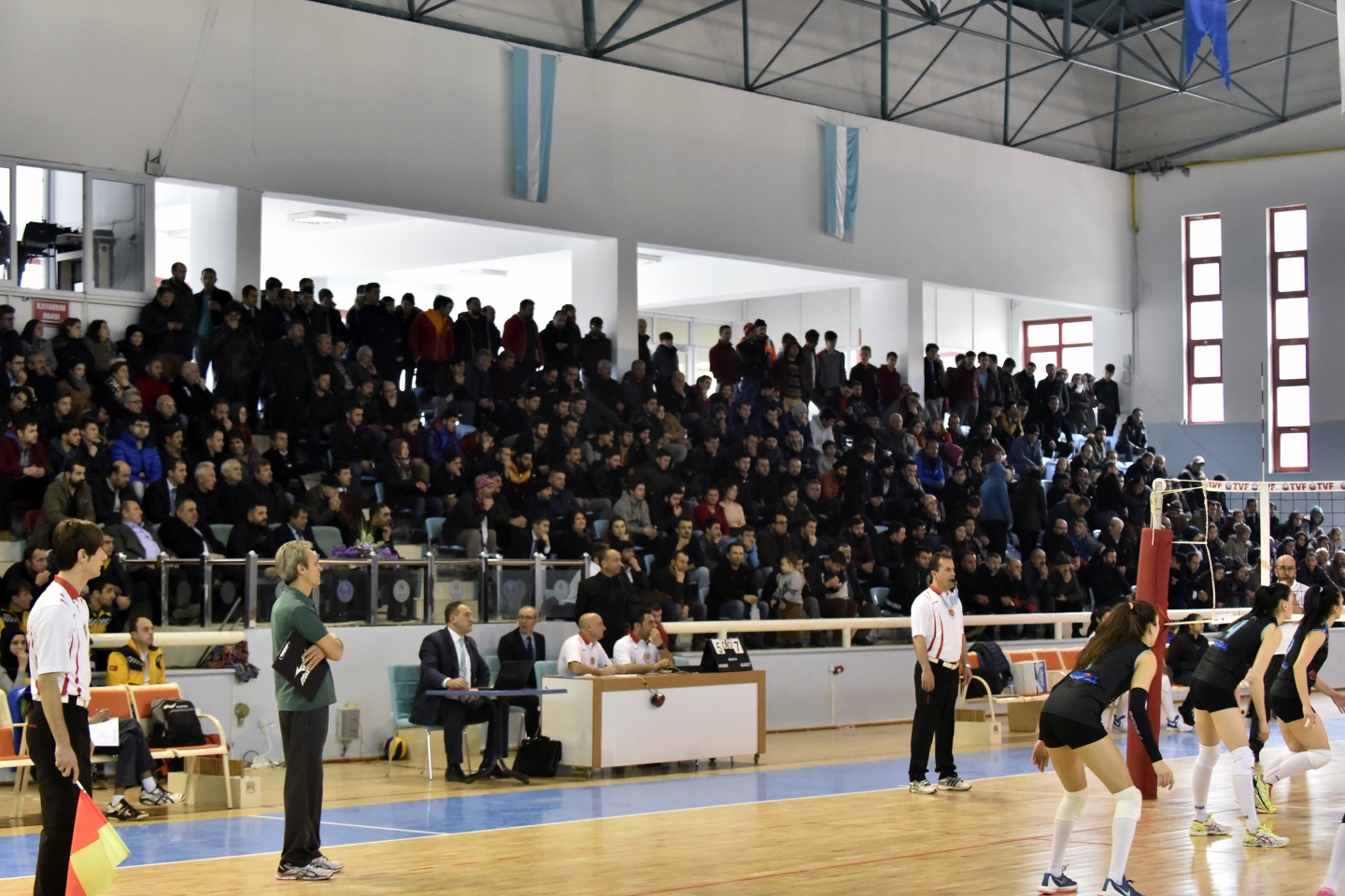 Gümüş Kızlar’dan Kurtuluş hediyesi: 3-0 44