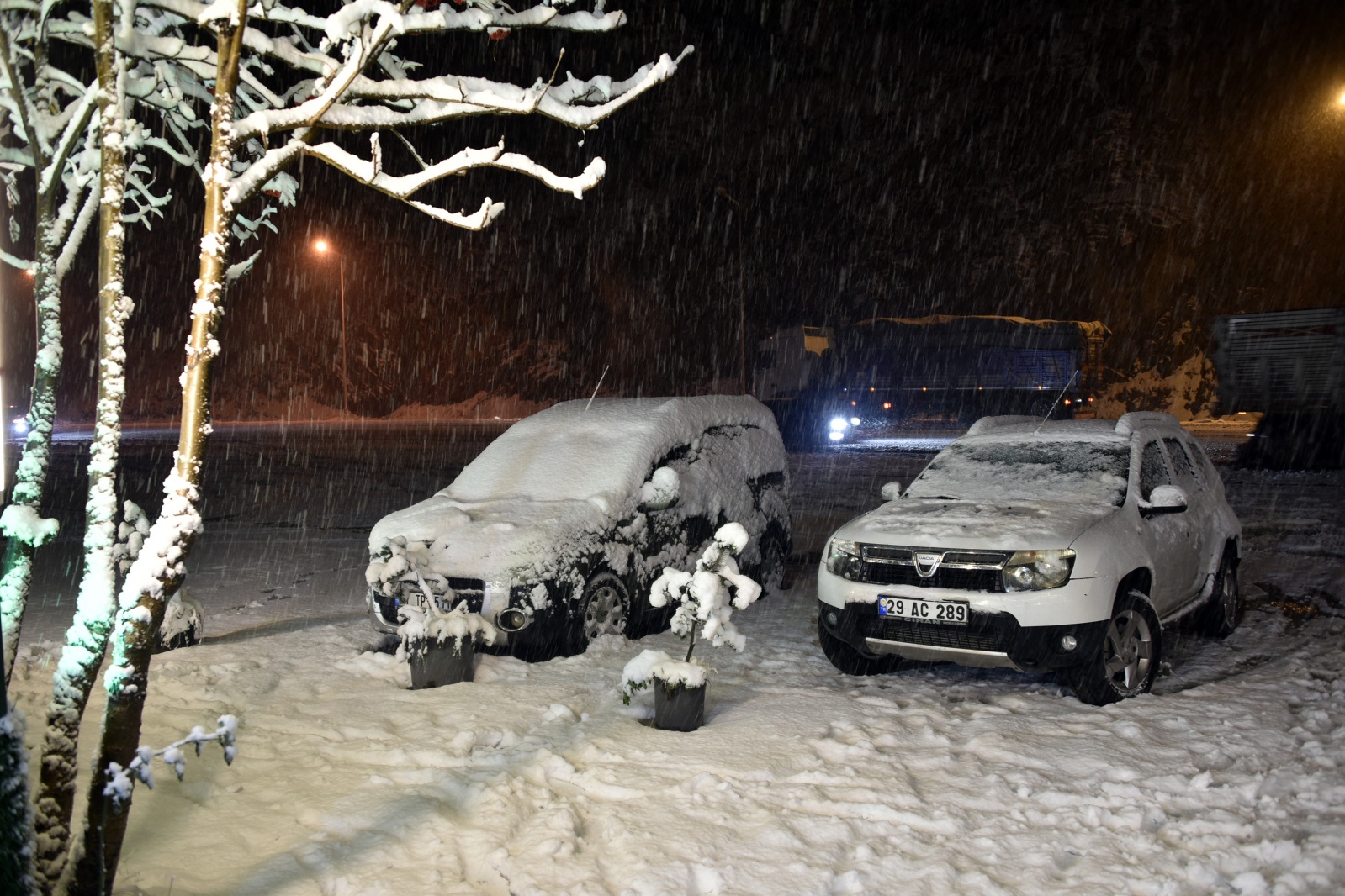 Zigana dağında kar yağışı etkili oluyor 38