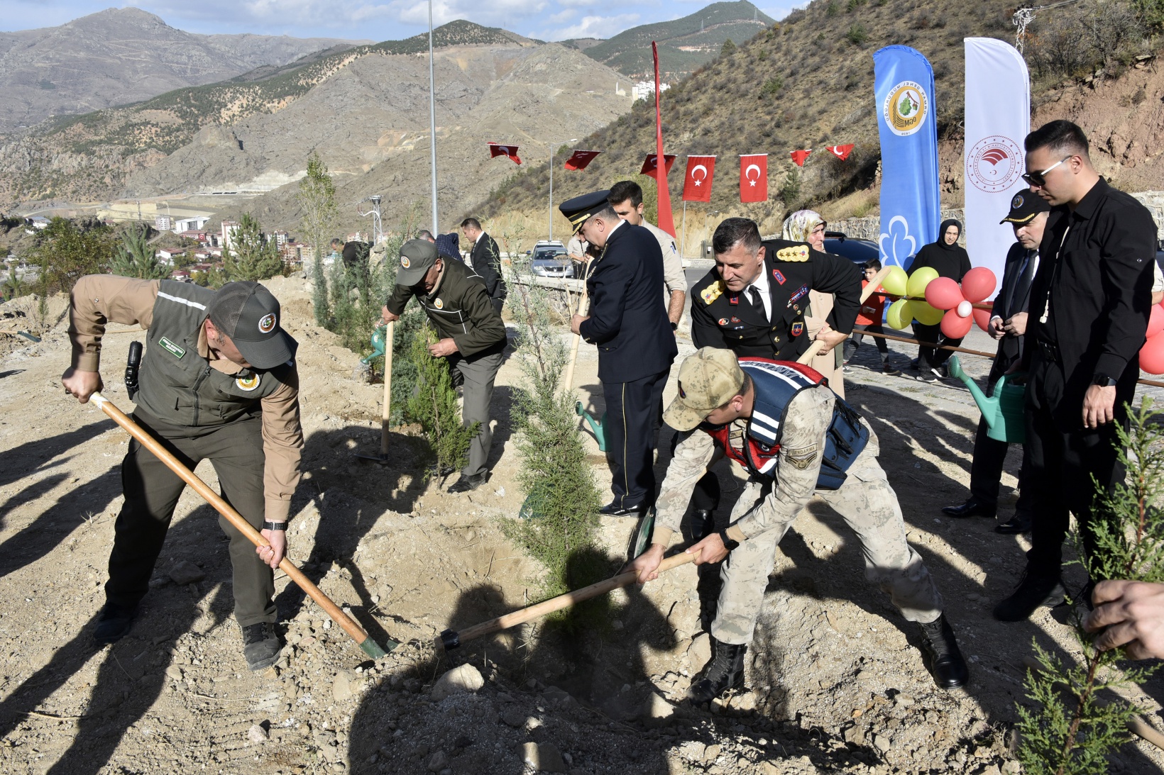 Gümüşhane’de 100.yıl coşkusu başladı 89