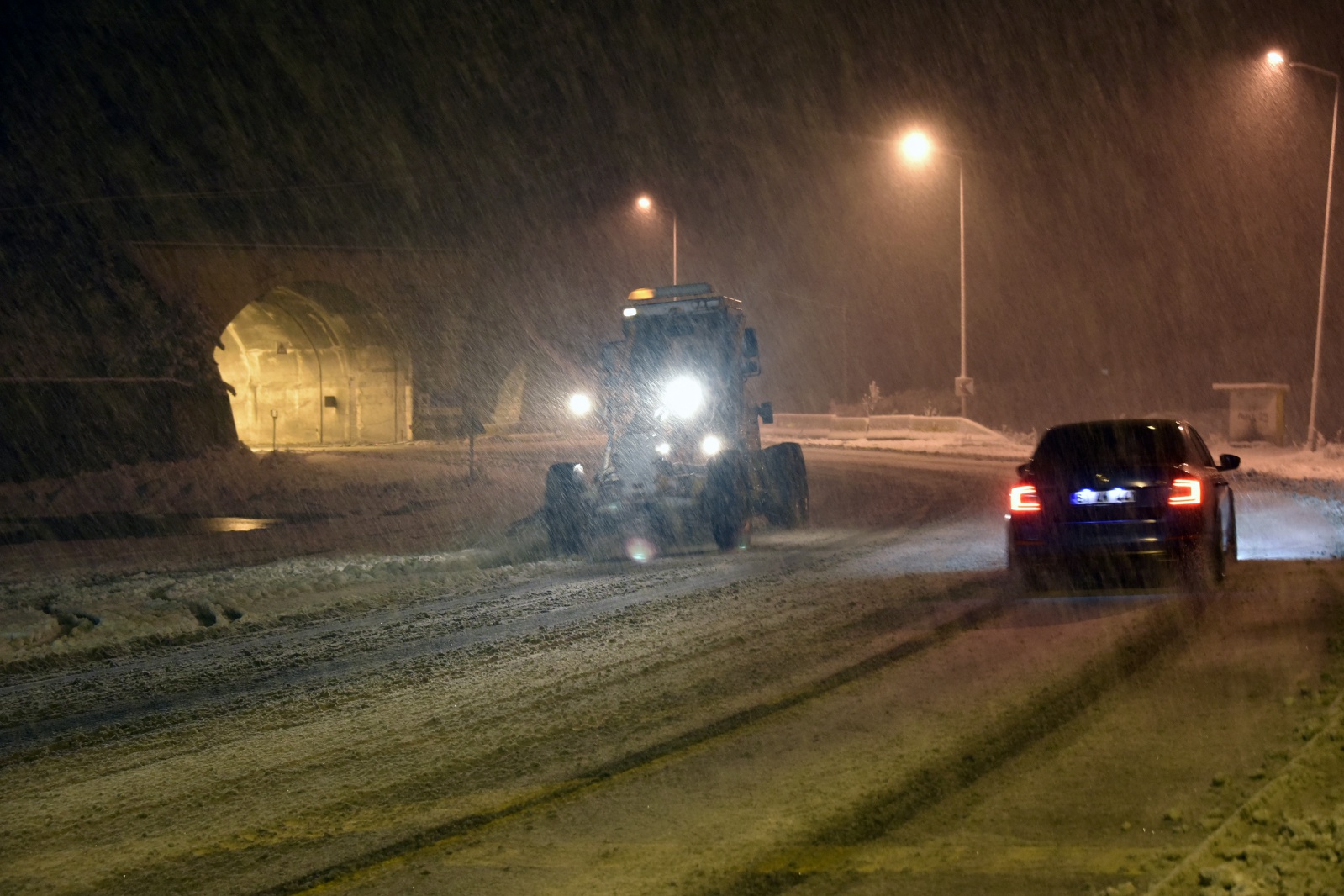 Zigana dağında kar yağışı etkili oluyor 39