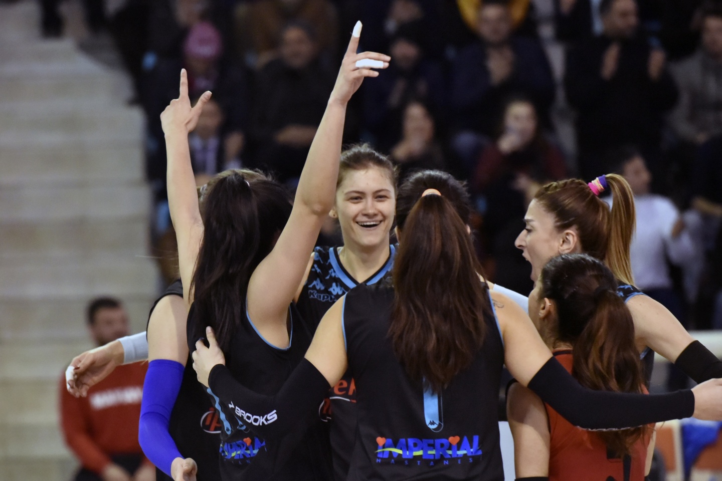 Gümüş Kızlar’dan Kurtuluş hediyesi: 3-0 19