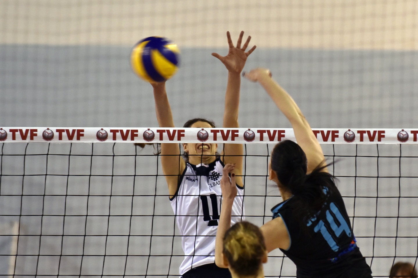 Gümüş Kızlar’dan Kurtuluş hediyesi: 3-0 33