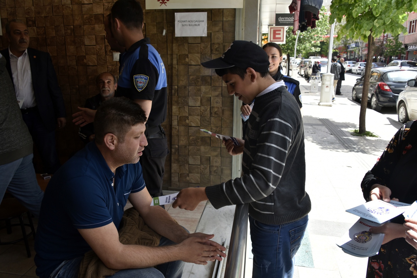 Gümüşhane Emniyeti özel çocukları sevindirdi 39