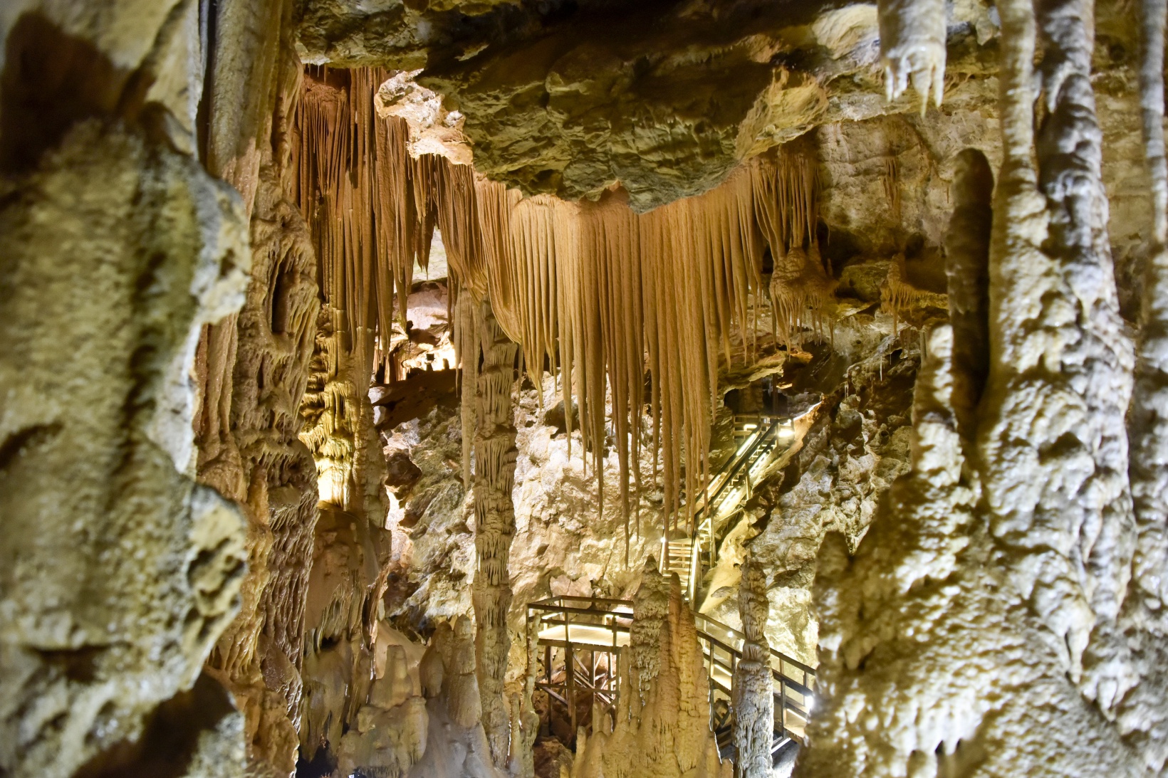 Gümüşhane’nin yeraltı sarayı ziyaretçi kabulüne başladı 31