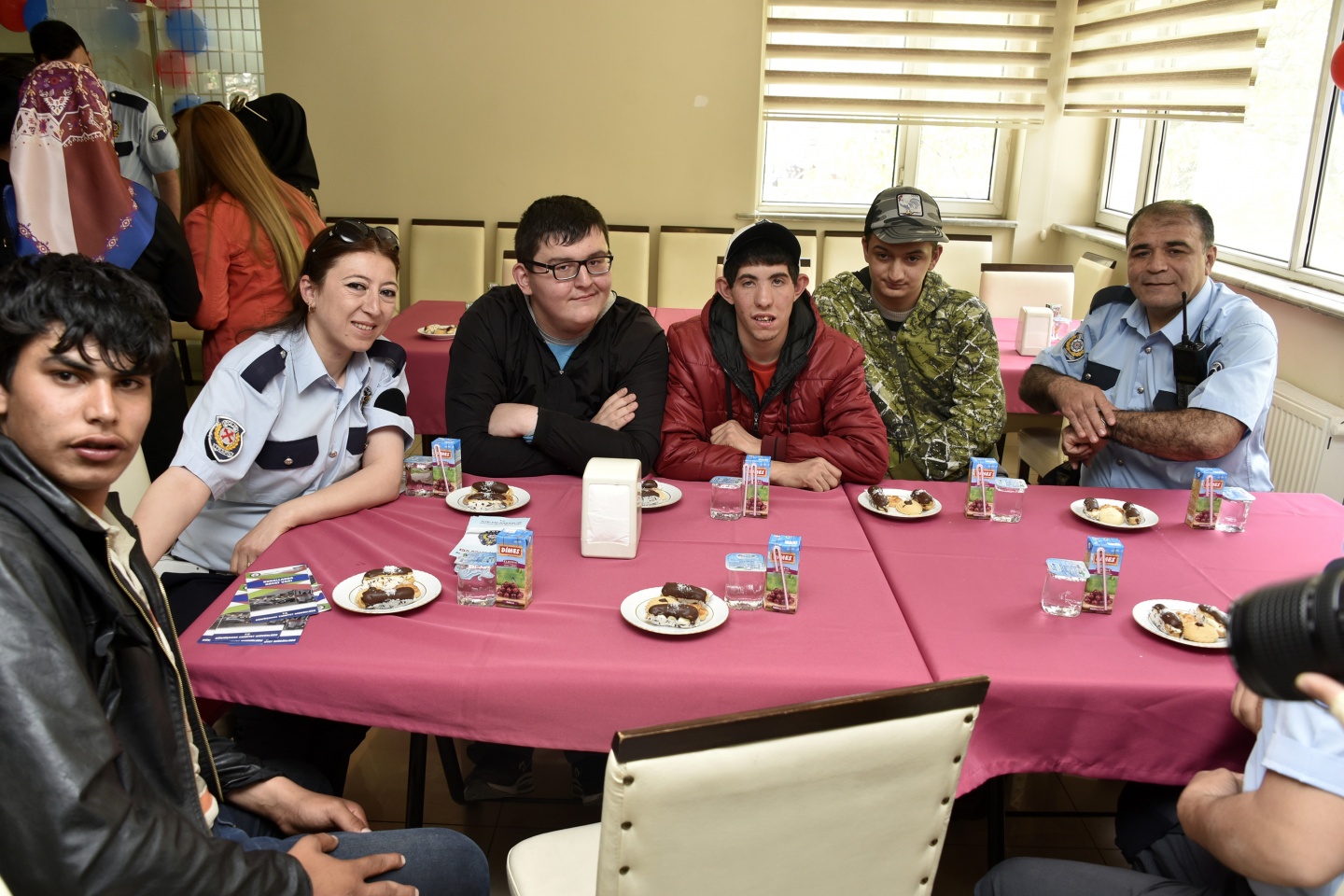 Gümüşhane Emniyeti özel çocukları sevindirdi 27