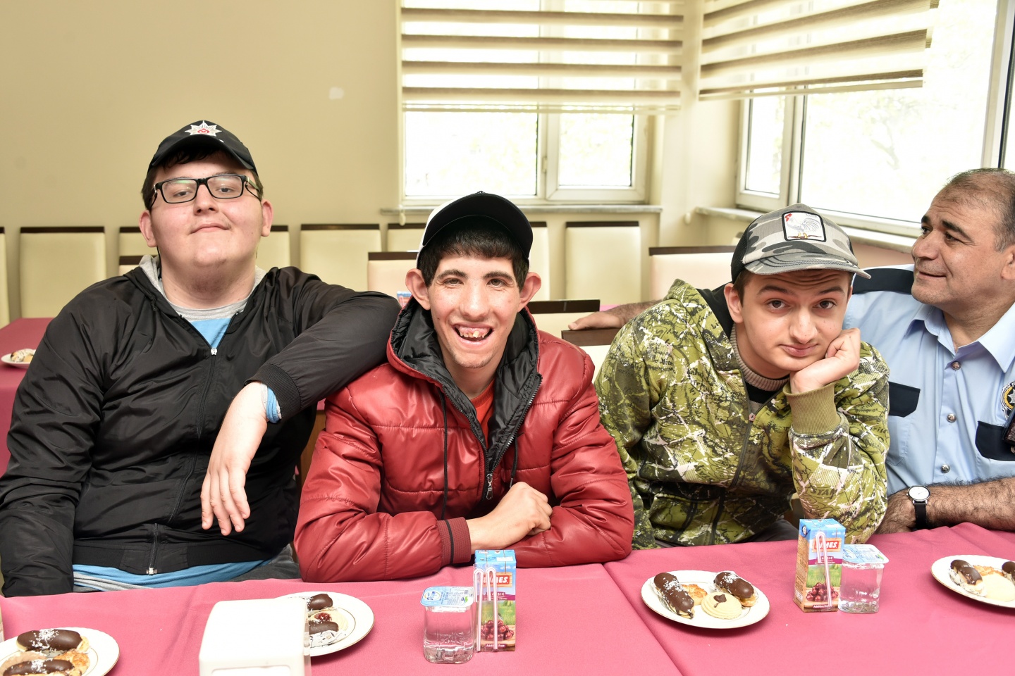 Gümüşhane Emniyeti özel çocukları sevindirdi 24