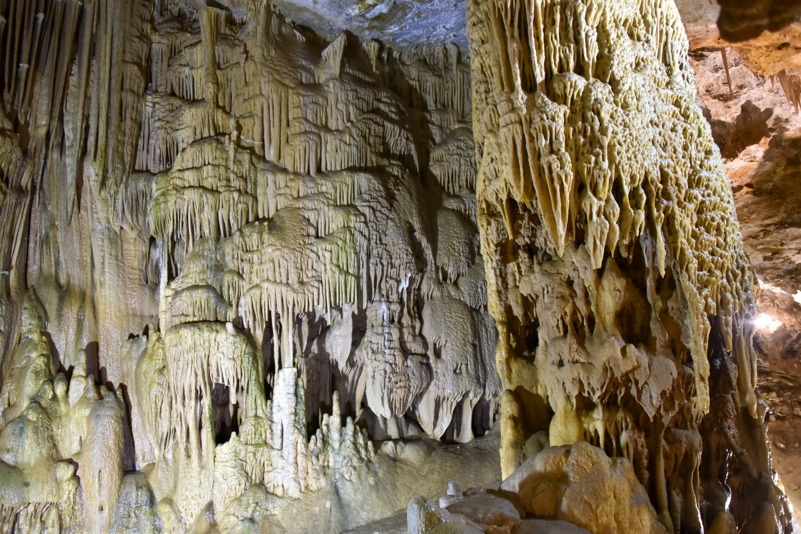 Gümüşhane’nin yeraltı sarayı ziyaretçi kabulüne başladı 28