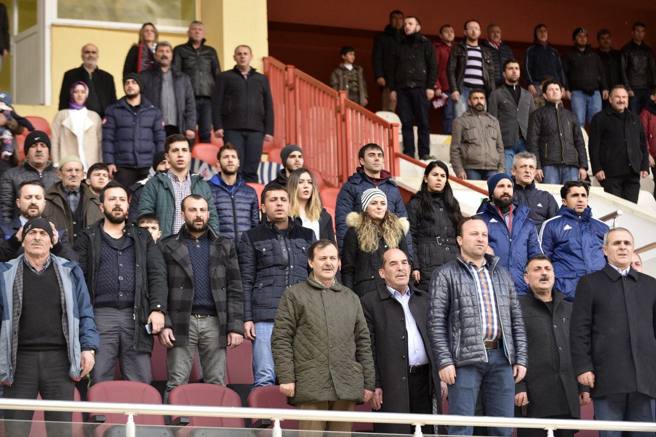 Gümüş'ten kurtuluş hediyesi: 1-0 5