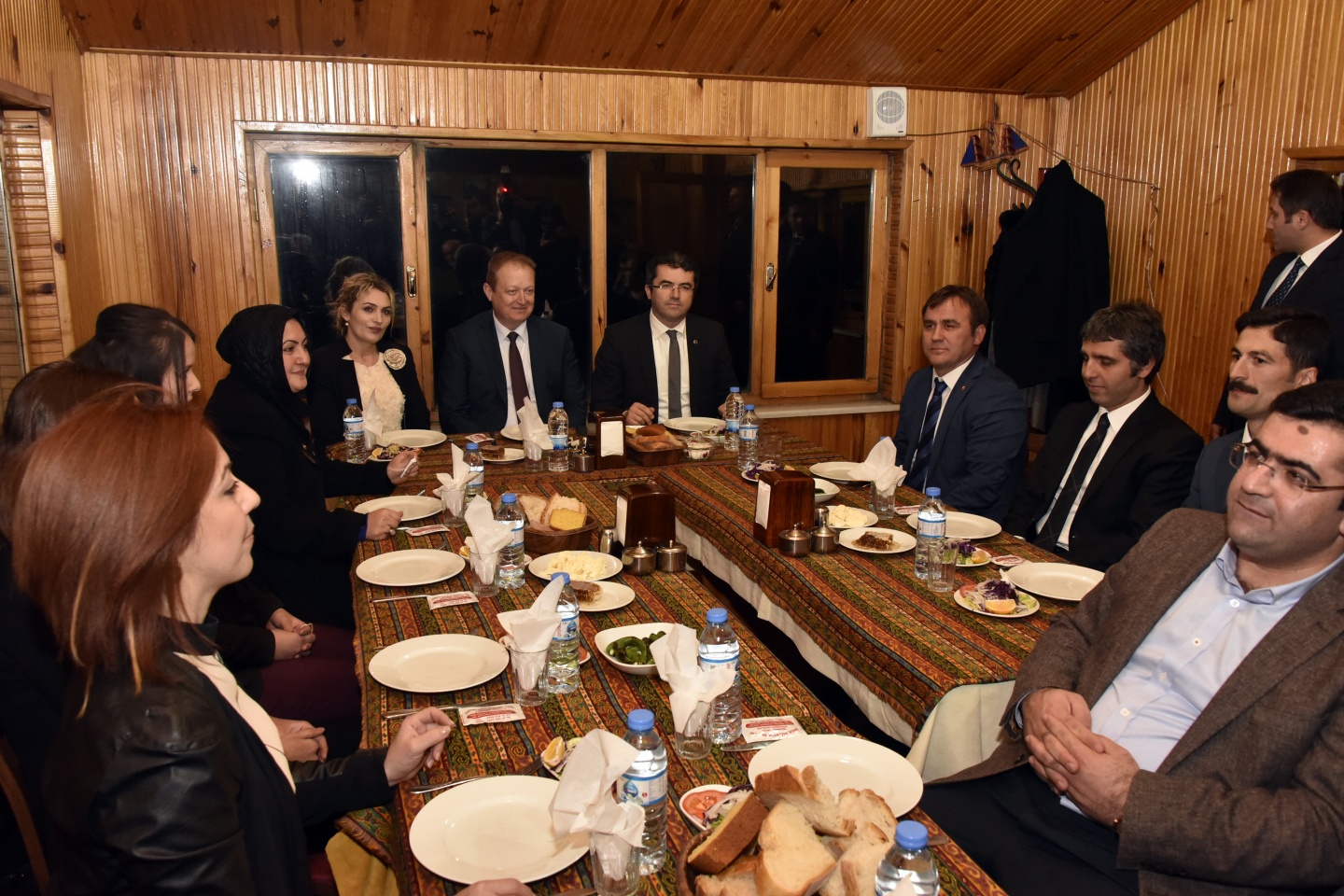 Kaymakam Kafkas’a veda yemeği 3