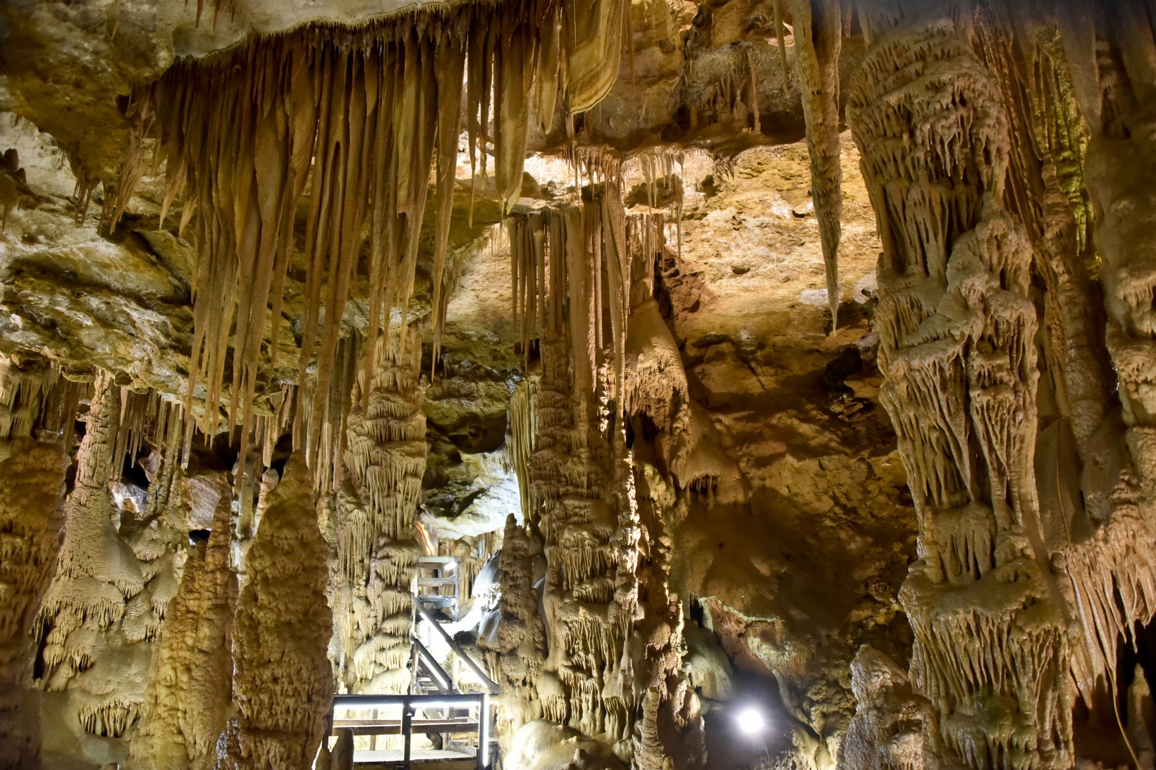 Gümüşhane’nin yeraltı sarayı ziyaretçi kabulüne başladı 27