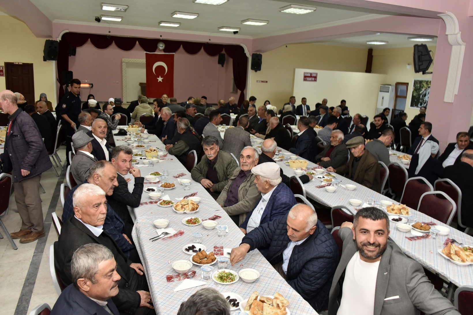 Vali Taşbilek ilçe iftar programlarının finalini Şiran’da yaptı 20