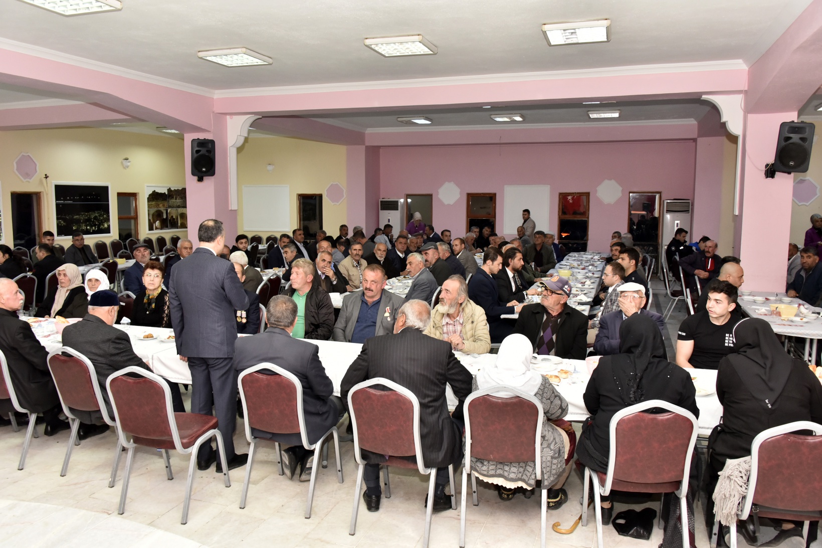 Vali Taşbilek ilçe iftar programlarının finalini Şiran’da yaptı 19