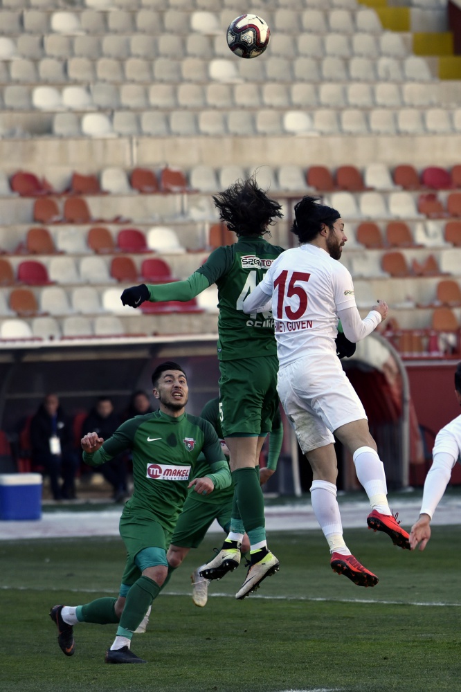 Gümüş kötü başladı: 0-1 17