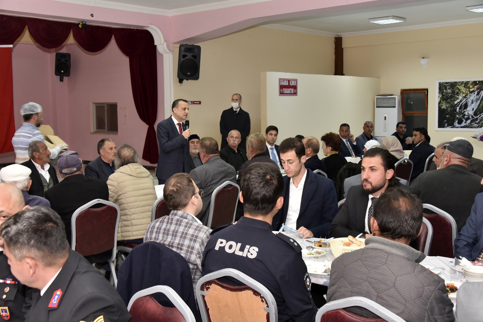 Vali Taşbilek ilçe iftar programlarının finalini Şiran’da yaptı 25