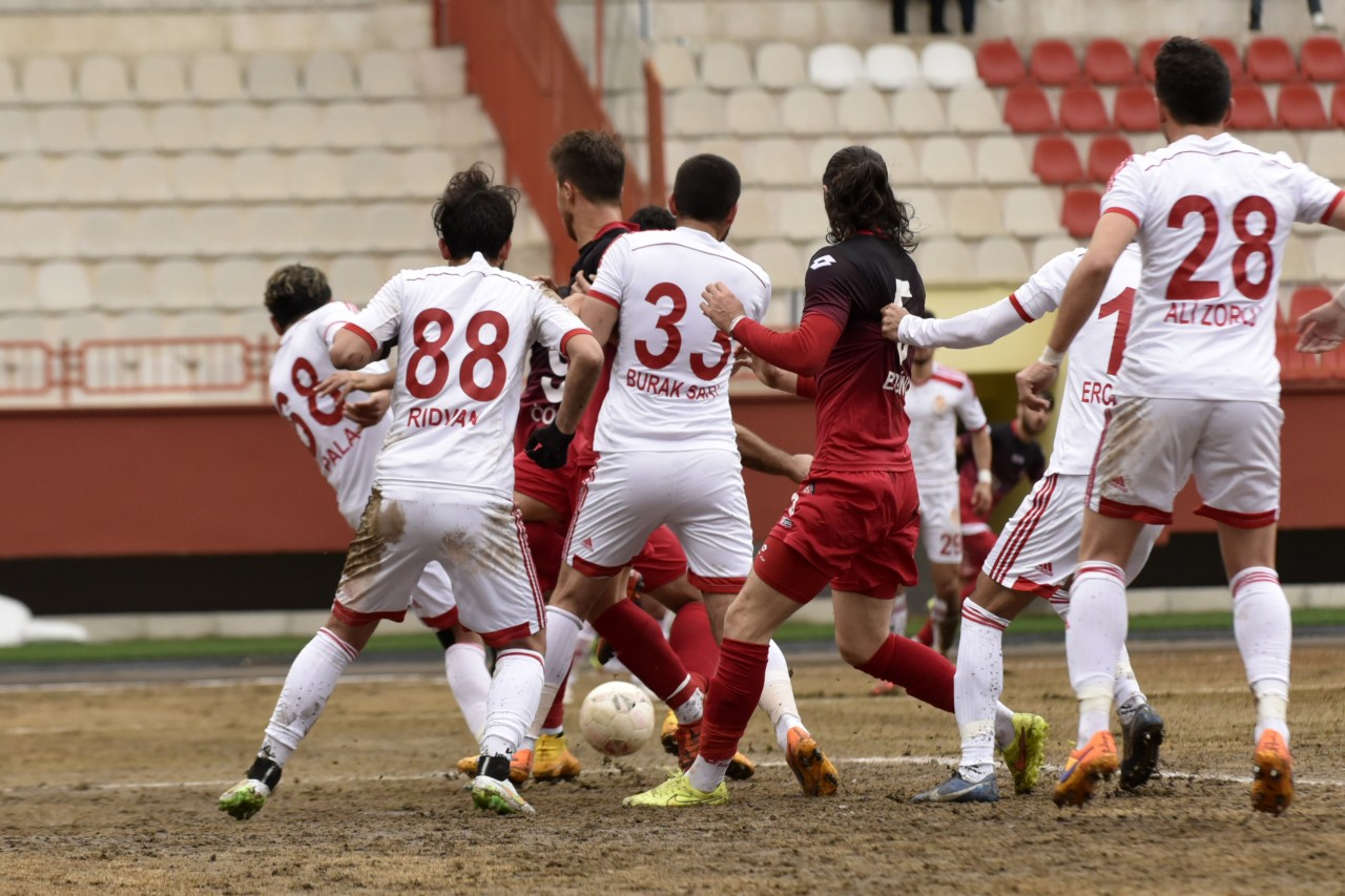 Gümüş'ten kurtuluş hediyesi: 1-0 42