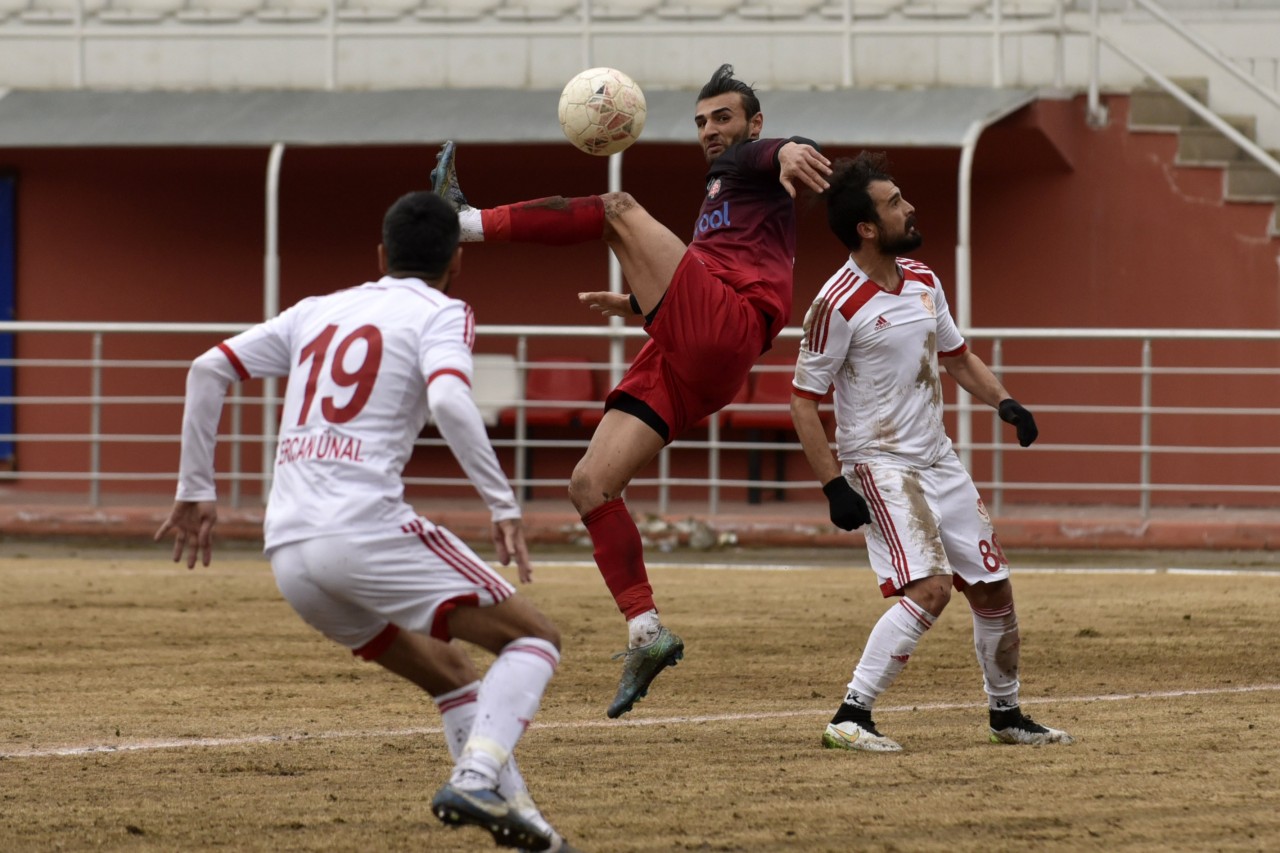 Gümüş'ten kurtuluş hediyesi: 1-0 44