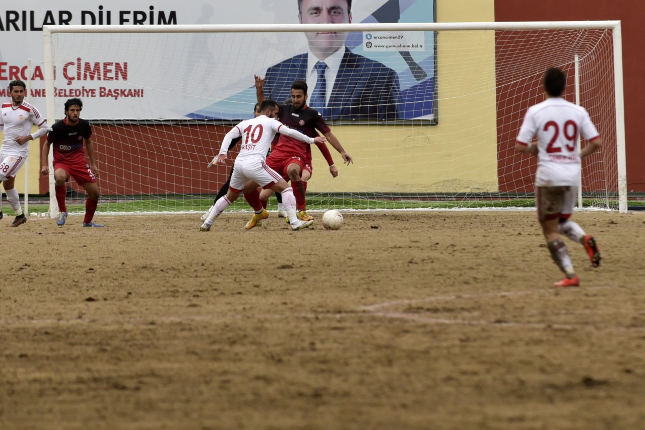 Gümüş'ten kurtuluş hediyesi: 1-0 47