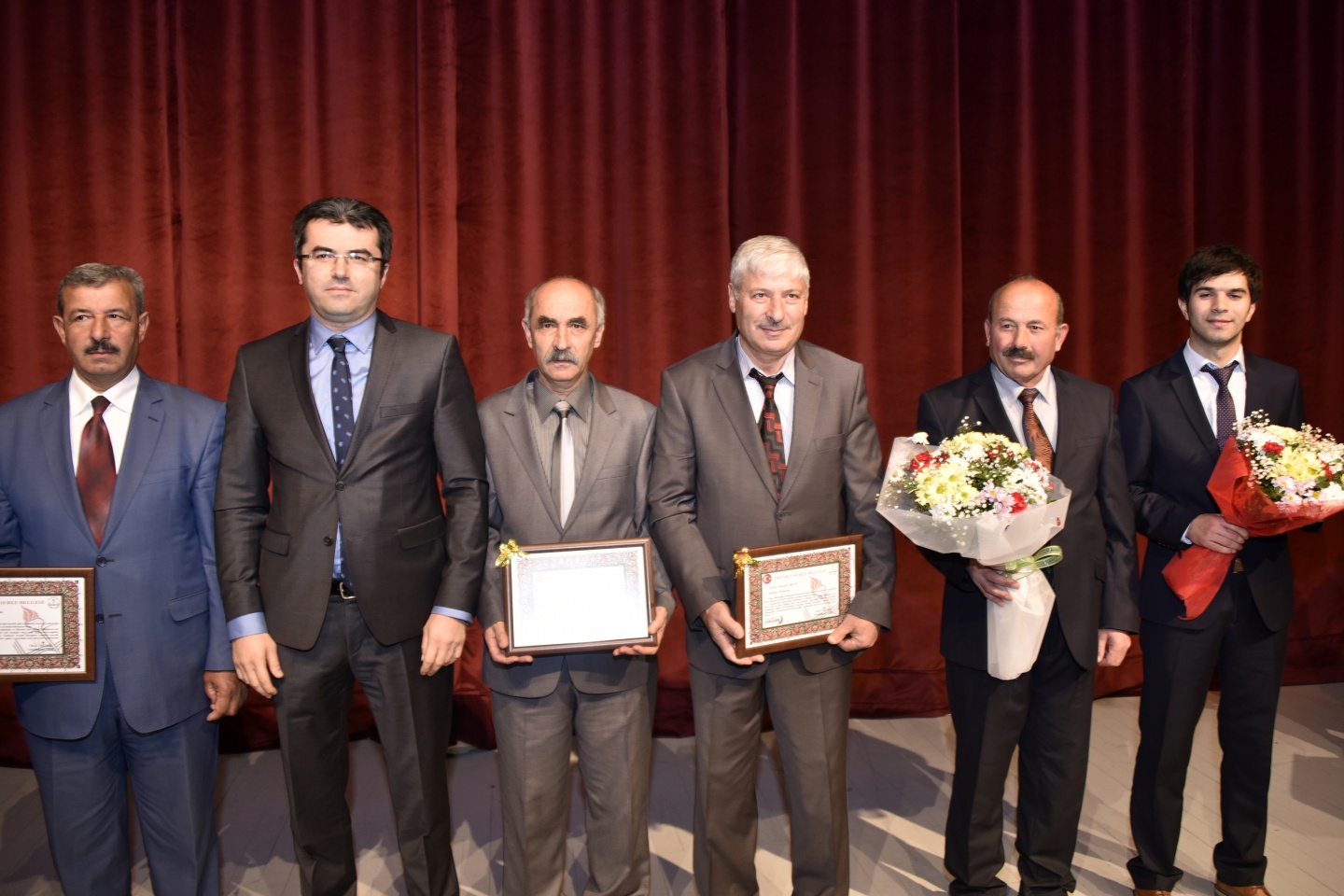 Gümüşhane’de Öğretmenler Günü kutlandı 9