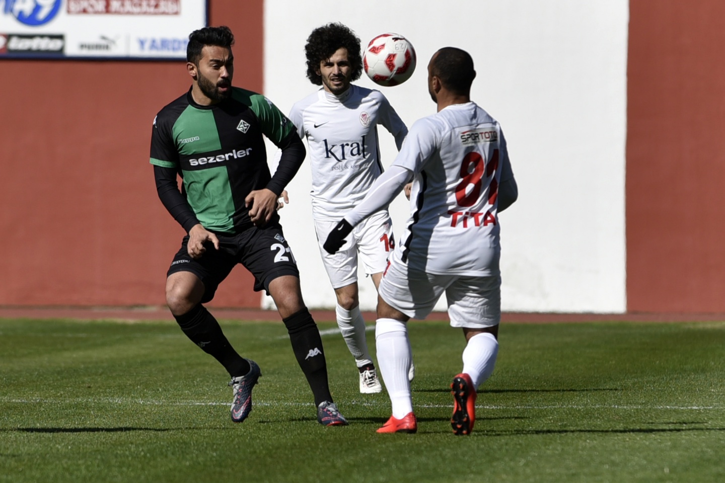 Gümüş Sakarya'yı da aştı: 1-0 19