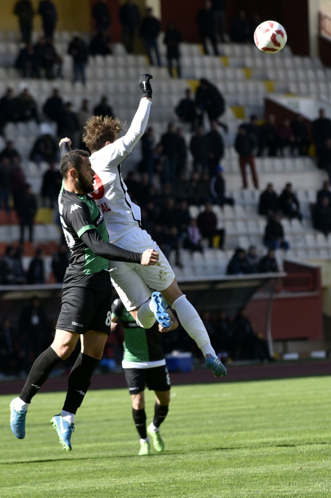 Gümüş Sakarya'yı da aştı: 1-0 36